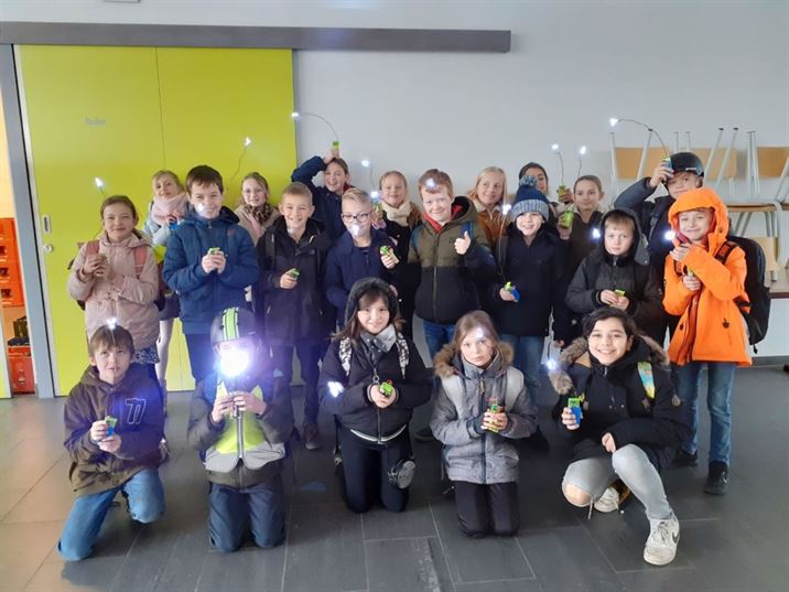 T4T: leeslampje leerlingen 4LB (meester Martin en Kris)