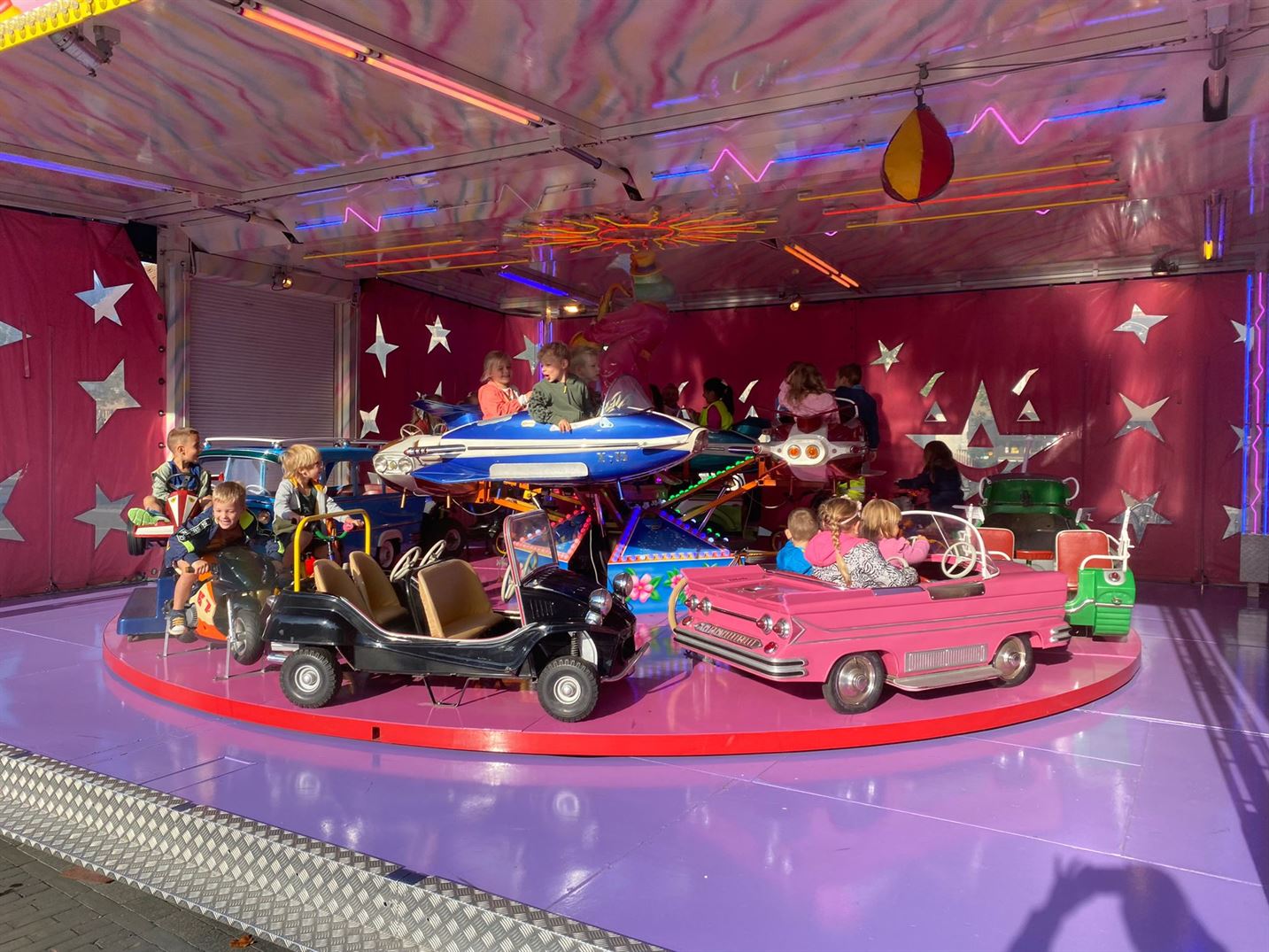 Onze kleuters naar de kermis