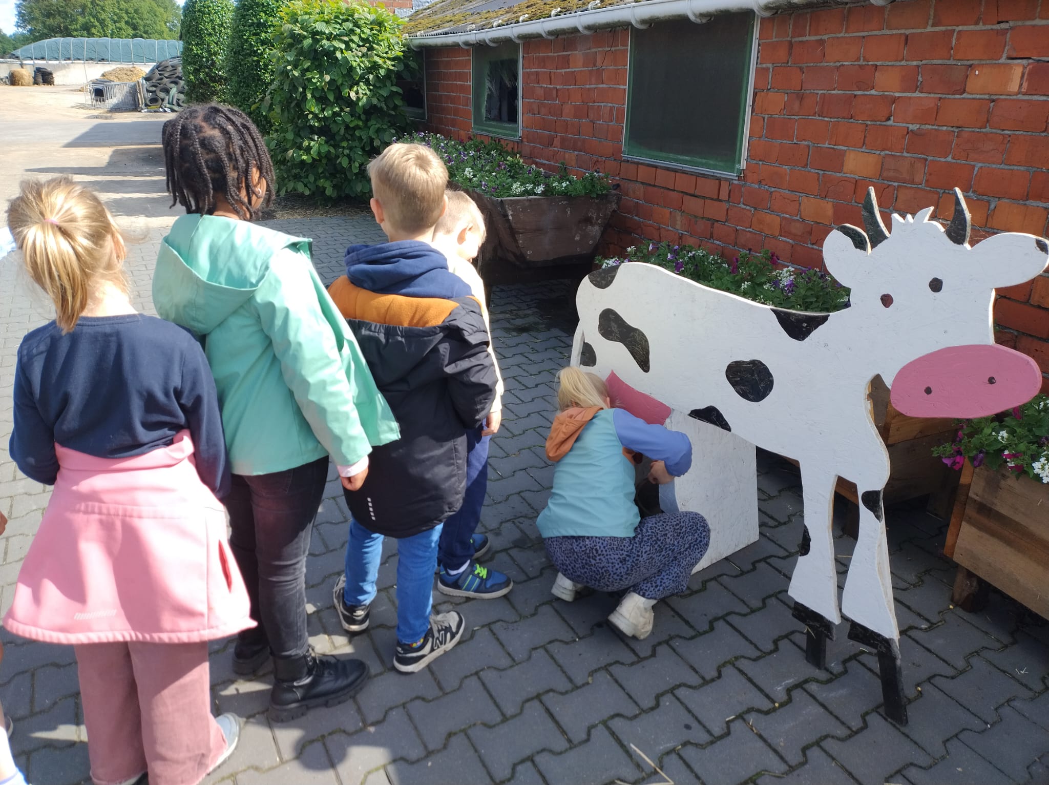Tweede leerjaar beleeft een onvergetelijke dag op de boerderij!